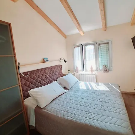 فندق مبيت وإفطار Burlamacco Gold